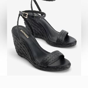Express black wedges in